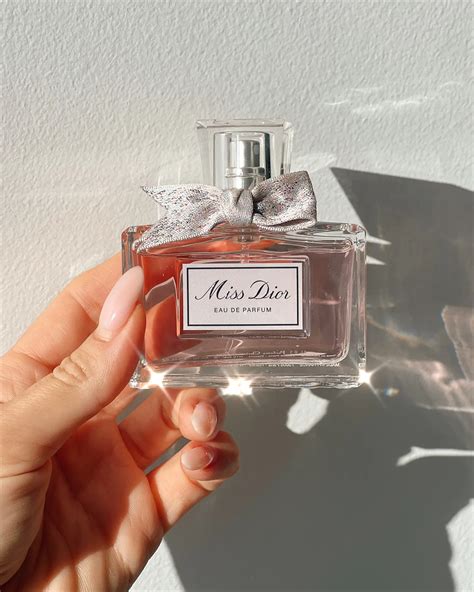 miss dior perfume review|what smells like miss dior.